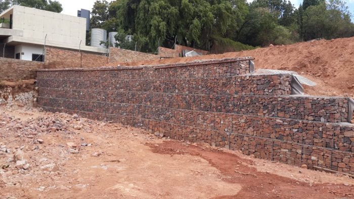 Gabions for retaing walls