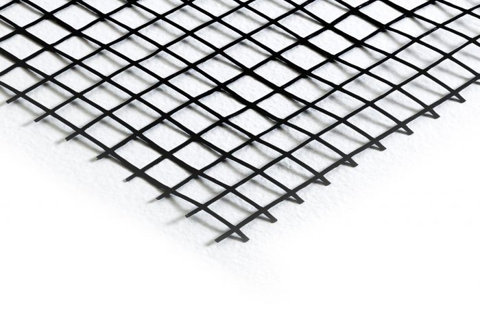 Reinforcement uniaxial geogrids: PET and coated with PVC